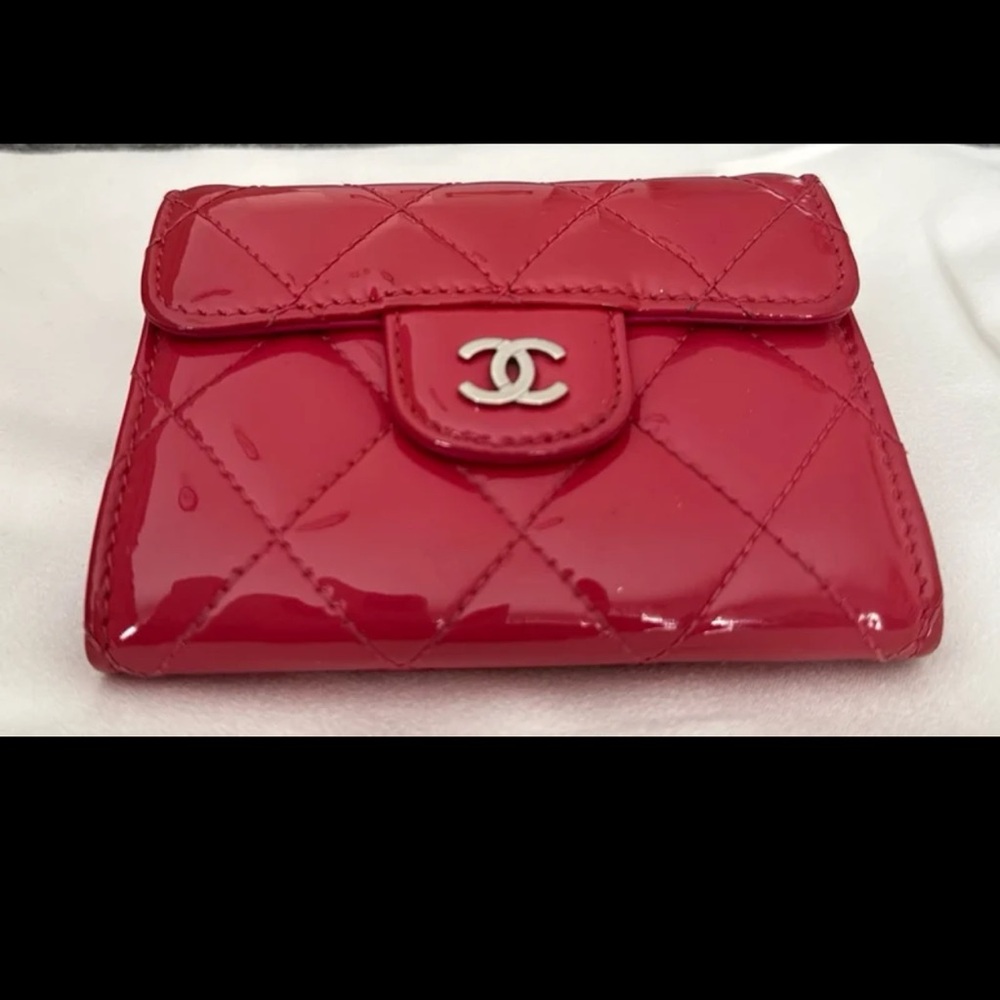Authentic Chanel Small Wallet - Picture 3 of 12